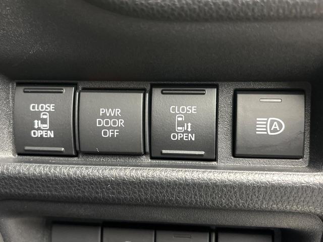 シエンタ ハイブリッドＺ　トヨタセーフティセンス　純正８型ディスプレイ　両側電動ドア　バックカメラ　ブラインドスポットモニター　寒冷地仕様　１００Ｖ電源　コーナーセンサー．ＬＥＤヘッド　ＥＴＣ２．０　純正１５インチアルミ（7枚目）