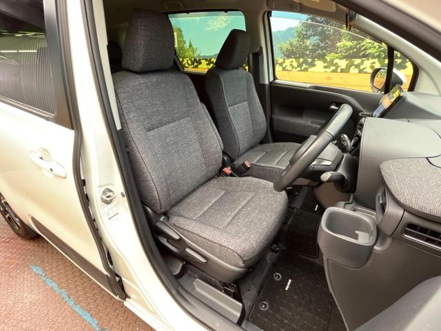 シエンタ ハイブリッドＺ　トヨタセーフティセンス　純正８型ディスプレイ　両側電動ドア　バックカメラ　ブラインドスポットモニター　寒冷地仕様　１００Ｖ電源　コーナーセンサー．ＬＥＤヘッド　ＥＴＣ２．０　純正１５インチアルミ（8枚目）