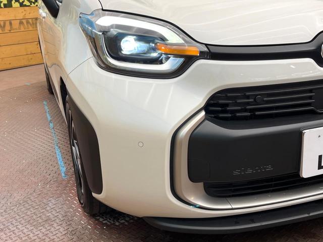 シエンタ ハイブリッドＺ　トヨタセーフティセンス　純正８型ディスプレイ　両側電動ドア　バックカメラ　ブラインドスポットモニター　寒冷地仕様　１００Ｖ電源　コーナーセンサー．ＬＥＤヘッド　ＥＴＣ２．０　純正１５インチアルミ（12枚目）