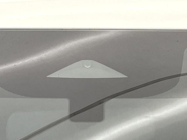 エクストレイル S e-4ORCE 衝突被害軽減システム クルーズコントロール エアコン デュアル 電動格納ミラー コーナーセンサー レーンアシスト 純正18インチアルミ オートマチックハイビーム 車線逸脱警報(6枚目)