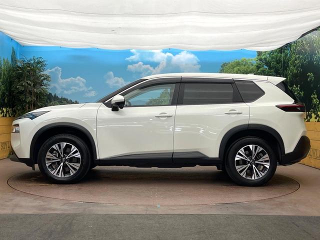 エクストレイル S e-4ORCE 衝突被害軽減システム クルーズコントロール エアコン デュアル 電動格納ミラー コーナーセンサー レーンアシスト 純正18インチアルミ オートマチックハイビーム 車線逸脱警報(33枚目)