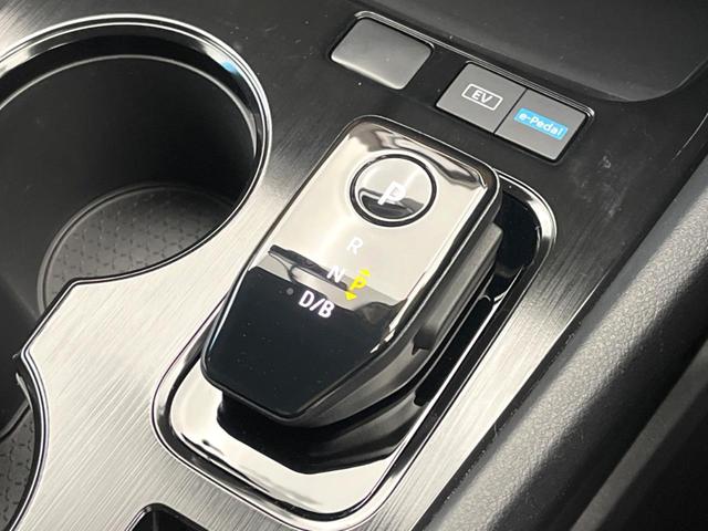 エクストレイル S e-4ORCE 衝突被害軽減システム クルーズコントロール エアコン デュアル 電動格納ミラー コーナーセンサー レーンアシスト 純正18インチアルミ オートマチックハイビーム 車線逸脱警報(51枚目)