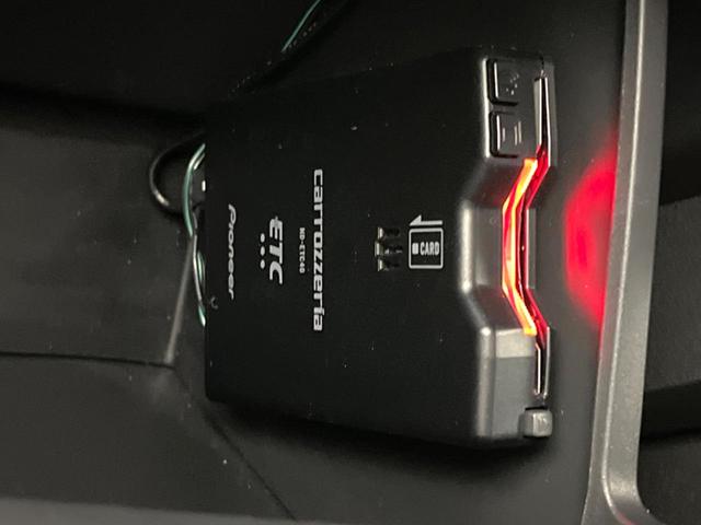 エクストレイル S e-4ORCE 衝突被害軽減システム クルーズコントロール エアコン デュアル 電動格納ミラー コーナーセンサー レーンアシスト 純正18インチアルミ オートマチックハイビーム 車線逸脱警報(56枚目)