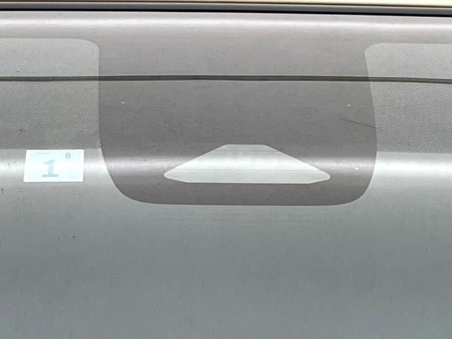 シエンタ ハイブリッドＺ　純正１０．５型ナビ　全周囲カメラ　両側電動スライド　ＡＣ１００Ｖ電源　トヨタセーフティセンス　ブラインドスポットモニター　レーダークルーズコントロール　シートヒーター　クリアランスソナー（28枚目）