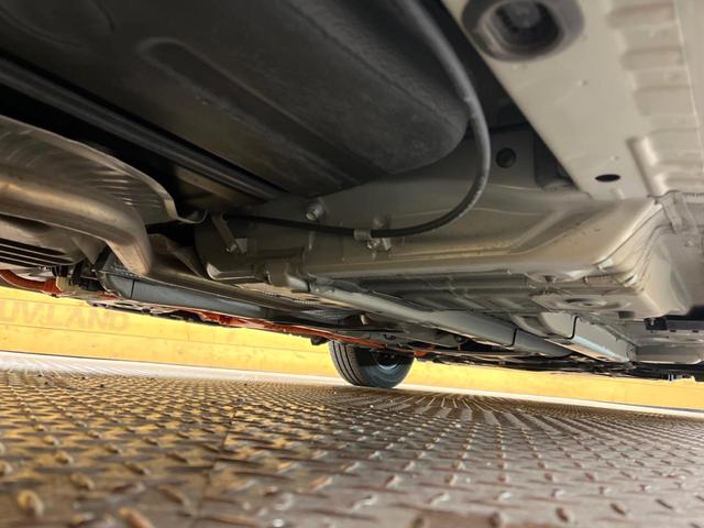 シエンタ ハイブリッドＺ　純正１０．５型ナビ　全周囲カメラ　両側電動スライド　ＡＣ１００Ｖ電源　トヨタセーフティセンス　ブラインドスポットモニター　レーダークルーズコントロール　シートヒーター　クリアランスソナー（34枚目）