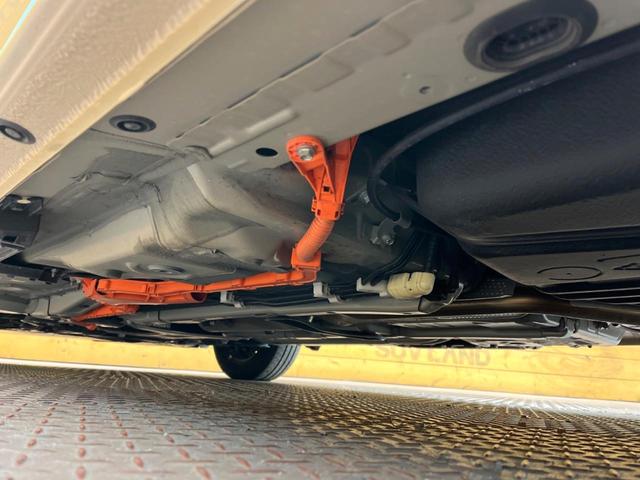 シエンタ ハイブリッドＺ　純正１０．５型ナビ　全周囲カメラ　両側電動スライド　ＡＣ１００Ｖ電源　トヨタセーフティセンス　ブラインドスポットモニター　レーダークルーズコントロール　シートヒーター　クリアランスソナー（35枚目）