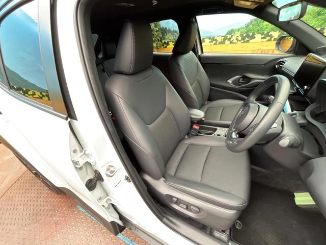 ヤリスクロス Ｚ　純正８型ナビ　トヨタセーフティセンス　レーダークルーズコントロール　シートヒーター　パワーシート　ブラインドスポットモニター　ハーフレザーシート　ＬＥＤヘッド　クリアランスソナー（8枚目）