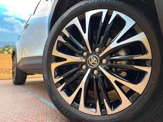 ヤリスクロス Ｚ　純正８型ナビ　トヨタセーフティセンス　レーダークルーズコントロール　シートヒーター　パワーシート　ブラインドスポットモニター　ハーフレザーシート　ＬＥＤヘッド　クリアランスソナー（13枚目）