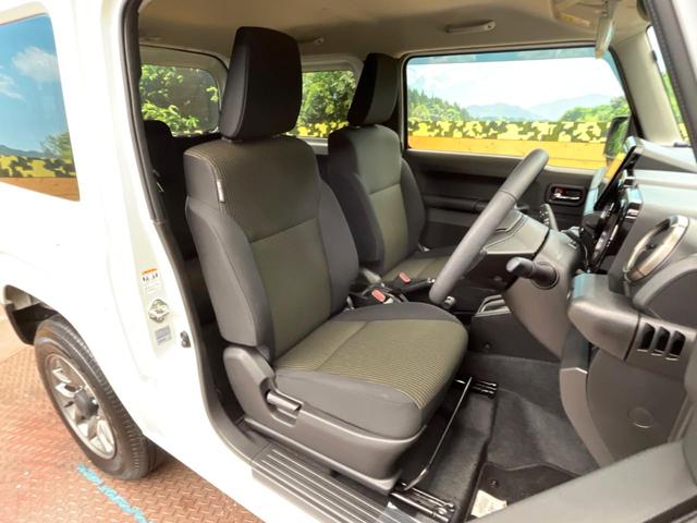 ジムニー ＸＣ　バックカメラ　スズキセーフティーサポート　シートヒーター　ハーフレザーシート　レーダークルーズ　車線逸脱警報　ドラレコ　コーナーセンサー　ビルトインＥＴＣ　純正１６インチアルミ　オートハイビーム（8枚目）