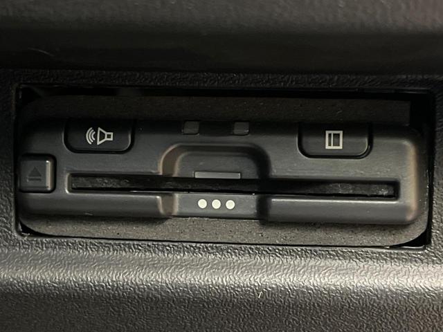 ジムニー ＸＣ　バックカメラ　スズキセーフティーサポート　シートヒーター　ハーフレザーシート　レーダークルーズ　車線逸脱警報　ドラレコ　コーナーセンサー　ビルトインＥＴＣ　純正１６インチアルミ　オートハイビーム（21枚目）