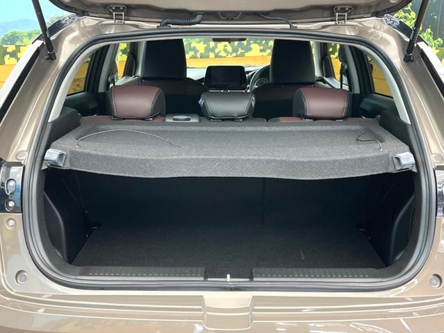 フロンクス ベースグレード　純正９型ナビ　全周囲カメラ　レーダークルーズコントロール　ブラインドスポットモニター　オートハイビーム　ＬＥＤヘッドライト　クリアランスソナー　置くだけ充電　禁煙車　シートヒーター　電子パーキング（10枚目）