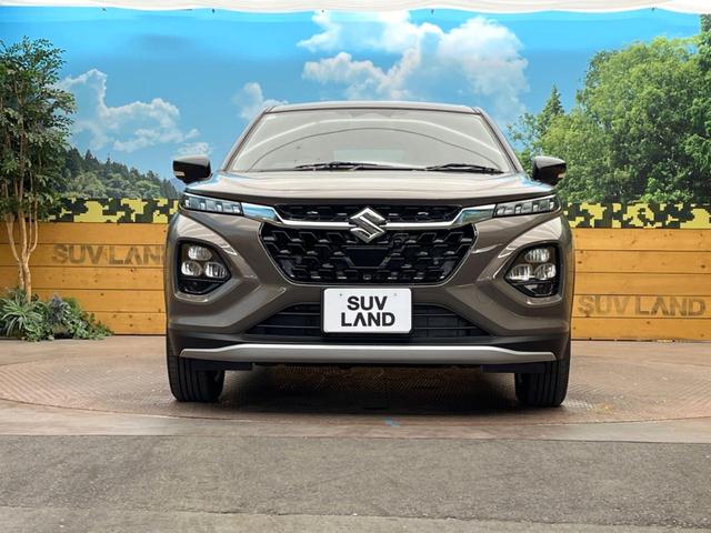 フロンクス ベースグレード　純正９型ナビ　全周囲カメラ　レーダークルーズコントロール　ブラインドスポットモニター　オートハイビーム　ＬＥＤヘッドライト　クリアランスソナー　置くだけ充電　禁煙車　シートヒーター　電子パーキング（12枚目）