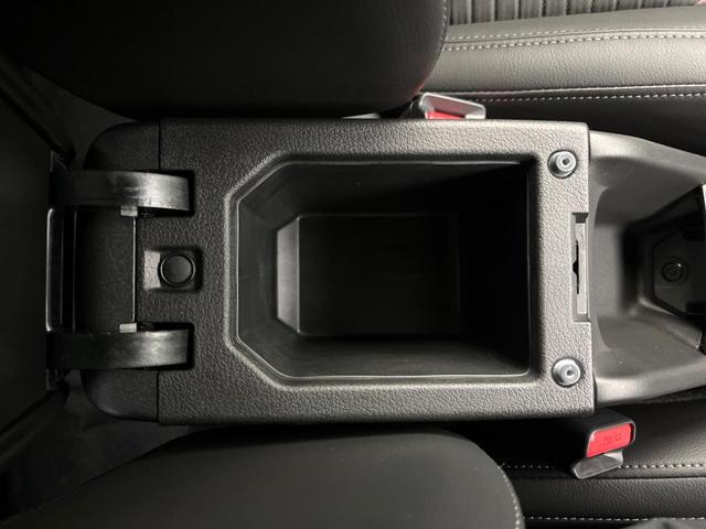 フロンクス ベースグレード　純正９型ナビ　全周囲カメラ　レーダークルーズコントロール　ブラインドスポットモニター　オートハイビーム　ＬＥＤヘッドライト　クリアランスソナー　置くだけ充電　禁煙車　シートヒーター　電子パーキング（62枚目）