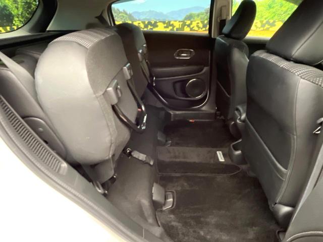 ヴェゼル ハイブリッドＺ　禁煙車　メーカー純正ナビ　フルセグ　バックカメラ　クルーズコントロール　シティブレーキアクティブシステム　ハーフレザーシート　ＬＥＤヘッド　ビルトインＥＴＣ　オートライト　ＣＤ　ＤＶＤ再生（10枚目）