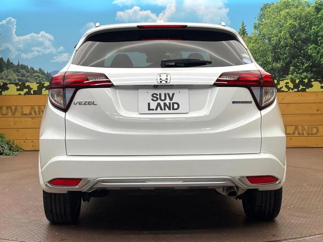 ヴェゼル ハイブリッドＺ　禁煙車　メーカー純正ナビ　フルセグ　バックカメラ　クルーズコントロール　シティブレーキアクティブシステム　ハーフレザーシート　ＬＥＤヘッド　ビルトインＥＴＣ　オートライト　ＣＤ　ＤＶＤ再生（18枚目）