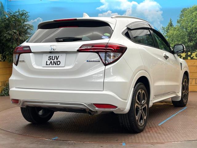 ヴェゼル ハイブリッドＺ　禁煙車　メーカー純正ナビ　フルセグ　バックカメラ　クルーズコントロール　シティブレーキアクティブシステム　ハーフレザーシート　ＬＥＤヘッド　ビルトインＥＴＣ　オートライト　ＣＤ　ＤＶＤ再生（20枚目）