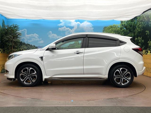 ヴェゼル ハイブリッドＺ　禁煙車　メーカー純正ナビ　フルセグ　バックカメラ　クルーズコントロール　シティブレーキアクティブシステム　ハーフレザーシート　ＬＥＤヘッド　ビルトインＥＴＣ　オートライト　ＣＤ　ＤＶＤ再生（32枚目）