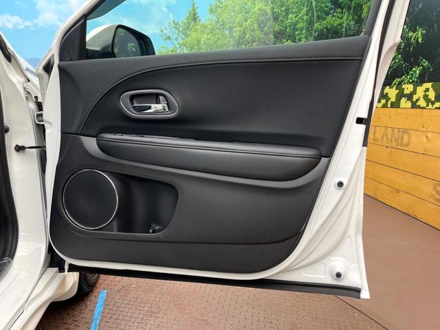 ヴェゼル ハイブリッドＺ　禁煙車　メーカー純正ナビ　フルセグ　バックカメラ　クルーズコントロール　シティブレーキアクティブシステム　ハーフレザーシート　ＬＥＤヘッド　ビルトインＥＴＣ　オートライト　ＣＤ　ＤＶＤ再生（35枚目）