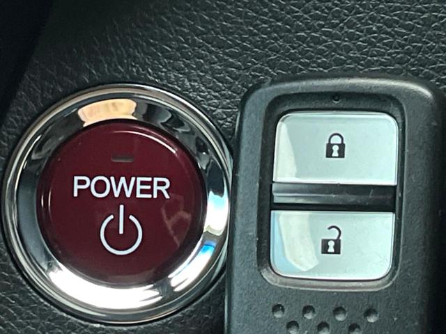 ヴェゼル ハイブリッドＺ　禁煙車　メーカー純正ナビ　フルセグ　バックカメラ　クルーズコントロール　シティブレーキアクティブシステム　ハーフレザーシート　ＬＥＤヘッド　ビルトインＥＴＣ　オートライト　ＣＤ　ＤＶＤ再生（53枚目）