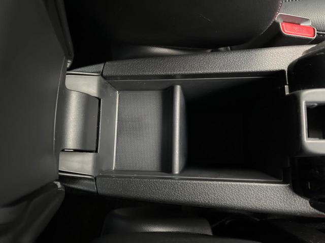 ヴェゼル ハイブリッドＺ　禁煙車　メーカー純正ナビ　フルセグ　バックカメラ　クルーズコントロール　シティブレーキアクティブシステム　ハーフレザーシート　ＬＥＤヘッド　ビルトインＥＴＣ　オートライト　ＣＤ　ＤＶＤ再生（62枚目）