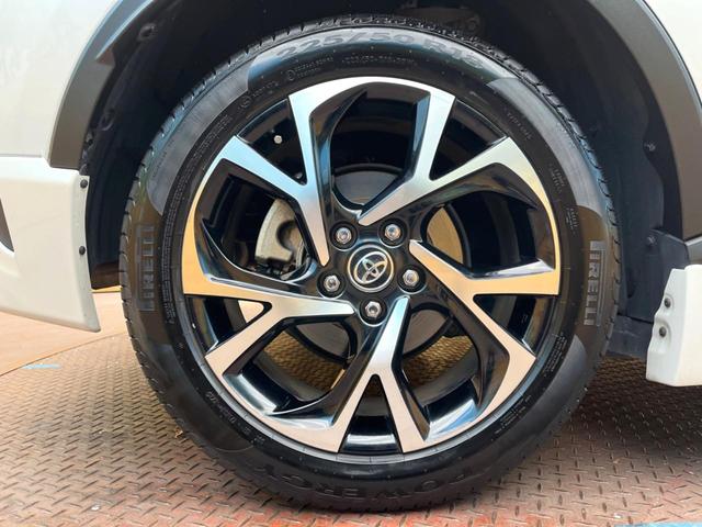 Ｃ－ＨＲ Ｇ　ＴＲＤエアロ　純正９型ナビ　ブラインドスポットモニター　黒革シート　前席シートヒーター　レーダークルーズコントロール　バックカメラ　クリアランスソナー　純正１８インチアルミ　セーフティセンス　禁煙車（24枚目）