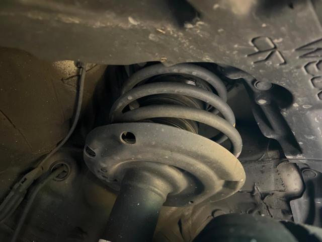 Ｃ－ＨＲ Ｇ　ＴＲＤエアロ　純正９型ナビ　ブラインドスポットモニター　黒革シート　前席シートヒーター　レーダークルーズコントロール　バックカメラ　クリアランスソナー　純正１８インチアルミ　セーフティセンス　禁煙車（27枚目）