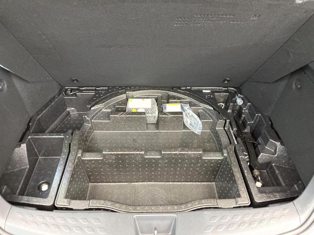 Ｃ－ＨＲ Ｇ　ＴＲＤエアロ　純正９型ナビ　ブラインドスポットモニター　黒革シート　前席シートヒーター　レーダークルーズコントロール　バックカメラ　クリアランスソナー　純正１８インチアルミ　セーフティセンス　禁煙車（38枚目）