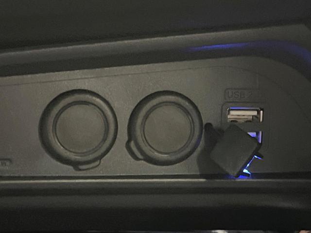 Ｃ－ＨＲ Ｇ　ＴＲＤエアロ　純正９型ナビ　ブラインドスポットモニター　黒革シート　前席シートヒーター　レーダークルーズコントロール　バックカメラ　クリアランスソナー　純正１８インチアルミ　セーフティセンス　禁煙車（54枚目）