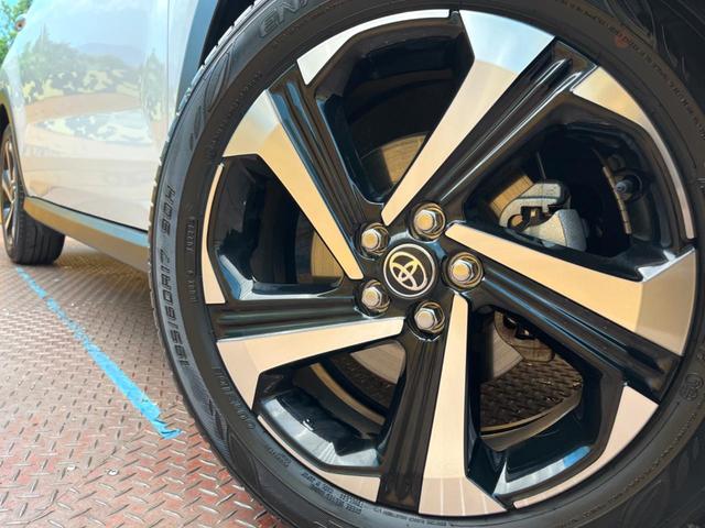 ライズ Ｚ　純正９型ナビ　トヨタセーフティセンス　バックカメラ　ＬＥＤヘッドライト／フロントフォグ　クリアランスソナー　シートヒーター　ビルトインＥＴＣ　純正１７インチアルミ　オートハイビーム　車線逸脱警報（13枚目）