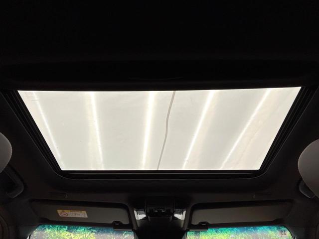 ランドクルーザー２５０ ＺＸ　７人乗り　サンルーフ　ＪＢＬサウンド　１２．３型純正ナビ　全周囲カメラ　セーフティセンス　レーダークルーズ　ＢＳＭ　デジタルミラー　電動リアゲート　メモリーシート　レザーシート　シートベンチレーション（3枚目）