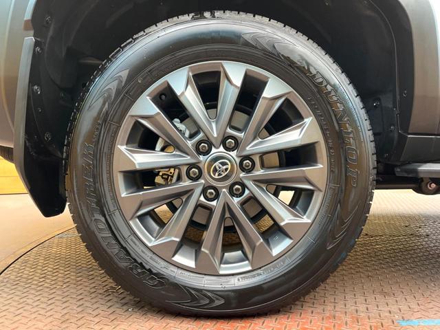 ランドクルーザー２５０ ＺＸ　７人乗り　サンルーフ　ＪＢＬサウンド　１２．３型純正ナビ　全周囲カメラ　セーフティセンス　レーダークルーズ　ＢＳＭ　デジタルミラー　電動リアゲート　メモリーシート　レザーシート　シートベンチレーション（22枚目）