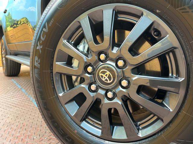 ランドクルーザー２５０ ＧＸ　純正８型ディスプレイ　全周囲カメラ　コーナーセンサー　ディーゼル　ＬＥＤヘッドライト／フロントフォグ　ＥＴＣ２．０　純正１８インチアルミ　オートハイビーム　Ｂｌｕｅｔｏｏｔｈ再生　レーンアシスト（13枚目）