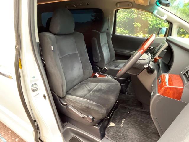 ヴェルファイア ２．４Ｚ　プラチナセレクションＩＩ　両側電動ドア　後席モニター　純正ナビ　バックカメラ　電動リアゲート　コーナーセンサー　ＨＩＤヘッド　ＥＴＣ　Ｂｌｕｅｔｏｏｔｈ再生　レーンアシスト　純正１８インチアルミ　デュアルエアコン（7枚目）