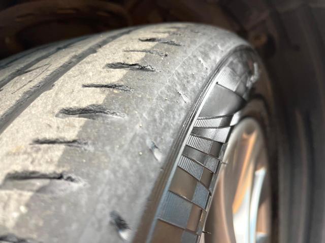 ヴェルファイア ２．４Ｚ　プラチナセレクションＩＩ　両側電動ドア　後席モニター　純正ナビ　バックカメラ　電動リアゲート　コーナーセンサー　ＨＩＤヘッド　ＥＴＣ　Ｂｌｕｅｔｏｏｔｈ再生　レーンアシスト　純正１８インチアルミ　デュアルエアコン（28枚目）