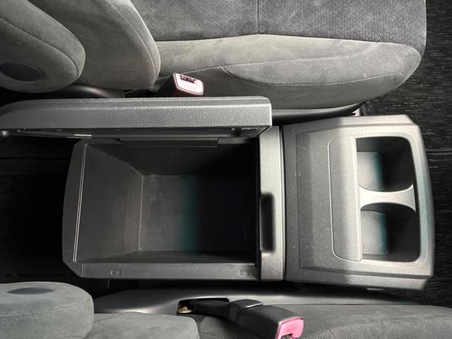 ヴェルファイア ２．４Ｚ　プラチナセレクションＩＩ　両側電動ドア　後席モニター　純正ナビ　バックカメラ　電動リアゲート　コーナーセンサー　ＨＩＤヘッド　ＥＴＣ　Ｂｌｕｅｔｏｏｔｈ再生　レーンアシスト　純正１８インチアルミ　デュアルエアコン（53枚目）