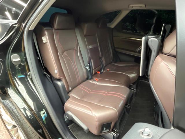 ＲＸ ＲＸ４５０ｈＬ　７人乗り　サンルーフ　リアモニター　１２．３型純正ナビ　全周囲カメラ　ＢＳＭ　レーダークルーズ　禁煙車　電動リアゲート　ブラウンレザーシート　メモリーシート　シートベンチレーション　ＥＴＣ２．０（12枚目）