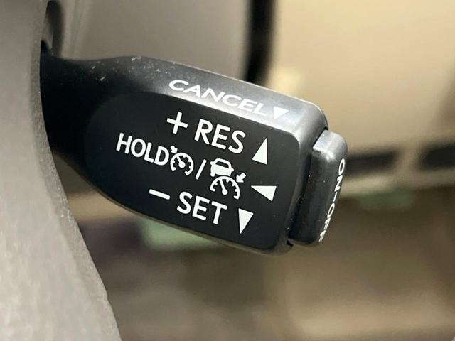 ランドクルーザープラド ＴＸ　Ｌパッケージ　マットブラックエディション　サンルーフ　寒冷地仕様　メーカーナビ　全周囲カメラ　セーフティセンス　レーダークルーズ　ＢＳＭ　ベージュレザーシート　シートベンチレーション　パワーシート　電動格納サードシート　ＥＴＣ２．０（9枚目）