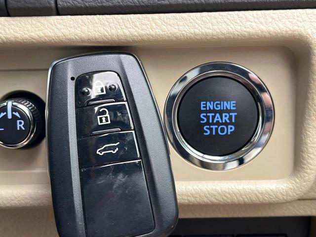 ランドクルーザープラド ＴＸ　Ｌパッケージ　マットブラックエディション　サンルーフ　寒冷地仕様　メーカーナビ　全周囲カメラ　セーフティセンス　レーダークルーズ　ＢＳＭ　ベージュレザーシート　シートベンチレーション　パワーシート　電動格納サードシート　ＥＴＣ２．０（52枚目）