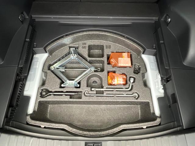 ＲＡＶ４ ハイブリッドＧ　純正９型ナビ　バックカメラ　トヨタセーフティセンス　ステアリングヒーター　電動リアゲート　パワーシート　ドラレコ　コーナーセンサー　シートヒーター　ＬＥＤヘッド　ルーフレール　ＥＴＣ２．０（32枚目）