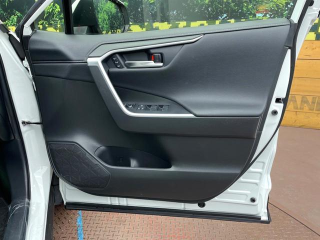 ＲＡＶ４ ハイブリッドＧ　純正９型ナビ　バックカメラ　トヨタセーフティセンス　ステアリングヒーター　電動リアゲート　パワーシート　ドラレコ　コーナーセンサー　シートヒーター　ＬＥＤヘッド　ルーフレール　ＥＴＣ２．０（43枚目）