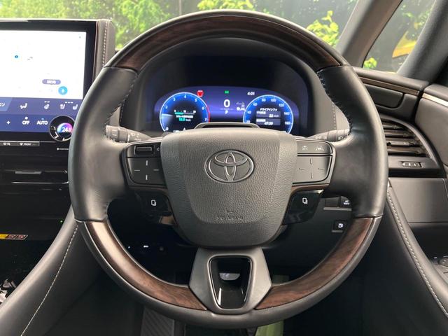 ヴェルファイアハイブリッド Ｚ　プレミア　フリップダウンモニター　全周囲カメラ　純正１４型ナビ　両側電動スライド　シートベンチレーション　レーダークルーズ　電動オットマン　クリアランスソナー　パワーバックドア　メモリーシート　デジタルミラー（12枚目）