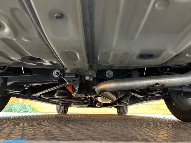 ヴェルファイアハイブリッド Ｚ　プレミア　フリップダウンモニター　全周囲カメラ　純正１４型ナビ　両側電動スライド　シートベンチレーション　レーダークルーズ　電動オットマン　クリアランスソナー　パワーバックドア　メモリーシート　デジタルミラー（19枚目）