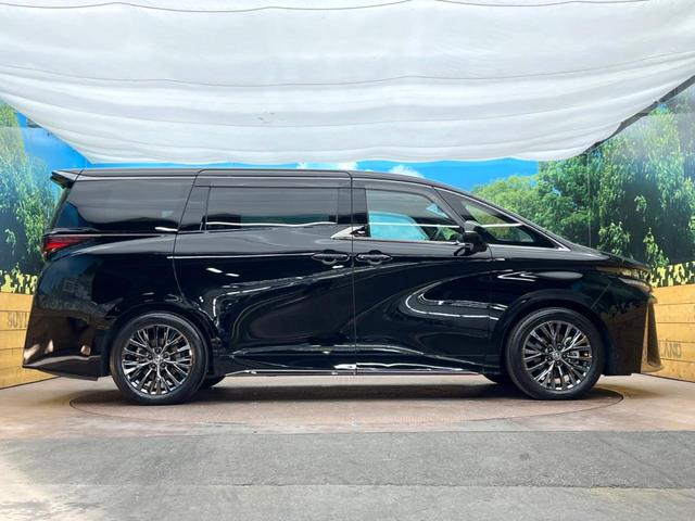 ヴェルファイアハイブリッド Ｚ　プレミア　フリップダウンモニター　全周囲カメラ　純正１４型ナビ　両側電動スライド　シートベンチレーション　レーダークルーズ　電動オットマン　クリアランスソナー　パワーバックドア　メモリーシート　デジタルミラー（24枚目）