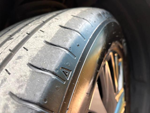 ヴェルファイアハイブリッド Ｚ　プレミア　フリップダウンモニター　全周囲カメラ　純正１４型ナビ　両側電動スライド　シートベンチレーション　レーダークルーズ　電動オットマン　クリアランスソナー　パワーバックドア　メモリーシート　デジタルミラー（46枚目）