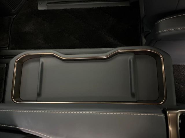 ヴェルファイアハイブリッド Ｚ　プレミア　フリップダウンモニター　全周囲カメラ　純正１４型ナビ　両側電動スライド　シートベンチレーション　レーダークルーズ　電動オットマン　クリアランスソナー　パワーバックドア　メモリーシート　デジタルミラー（50枚目）