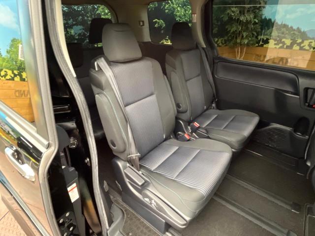 ヴォクシー ZS 煌 純正9型ナビ 両側電動スライド バックカメラ LEDヘッドライト オートライト フルセグ ETC デュアルオートエアコン スマートキー CD/DVD再生 Bluetooth接続 革巻きハンドル(8枚目)