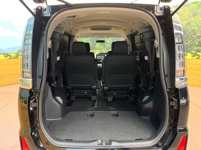 ヴォクシー ZS 煌 純正9型ナビ 両側電動スライド バックカメラ LEDヘッドライト オートライト フルセグ ETC デュアルオートエアコン スマートキー CD/DVD再生 Bluetooth接続 革巻きハンドル(10枚目)