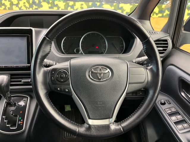 ヴォクシー ZS 煌 純正9型ナビ 両側電動スライド バックカメラ LEDヘッドライト オートライト フルセグ ETC デュアルオートエアコン スマートキー CD/DVD再生 Bluetooth接続 革巻きハンドル(11枚目)