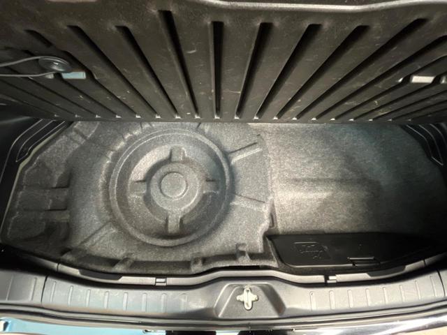 ヴォクシー ZS 煌 純正9型ナビ 両側電動スライド バックカメラ LEDヘッドライト オートライト フルセグ ETC デュアルオートエアコン スマートキー CD/DVD再生 Bluetooth接続 革巻きハンドル(33枚目)