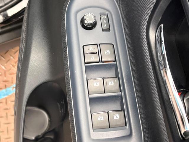 ヴォクシー ZS 煌 純正9型ナビ 両側電動スライド バックカメラ LEDヘッドライト オートライト フルセグ ETC デュアルオートエアコン スマートキー CD/DVD再生 Bluetooth接続 革巻きハンドル(39枚目)